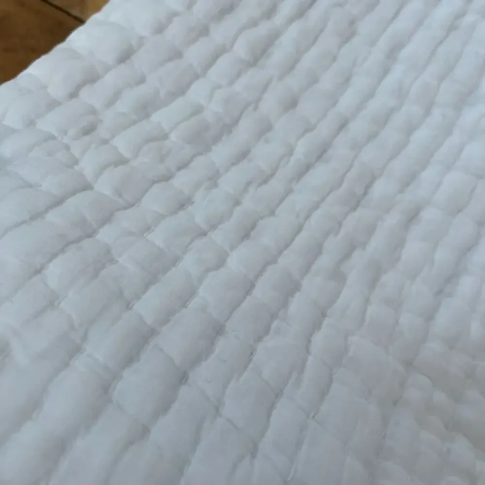 Garnet HIll White Quilted Standard Pillow Sham 100% Cotton Tie Closure